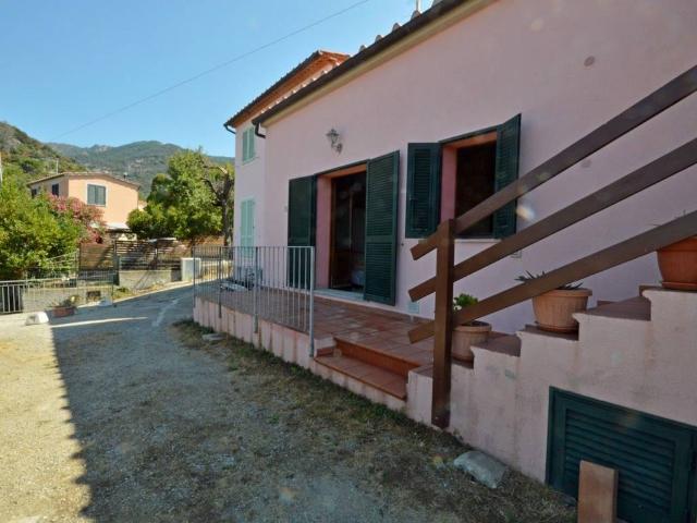 Appartamento in vendita a Marciana LI