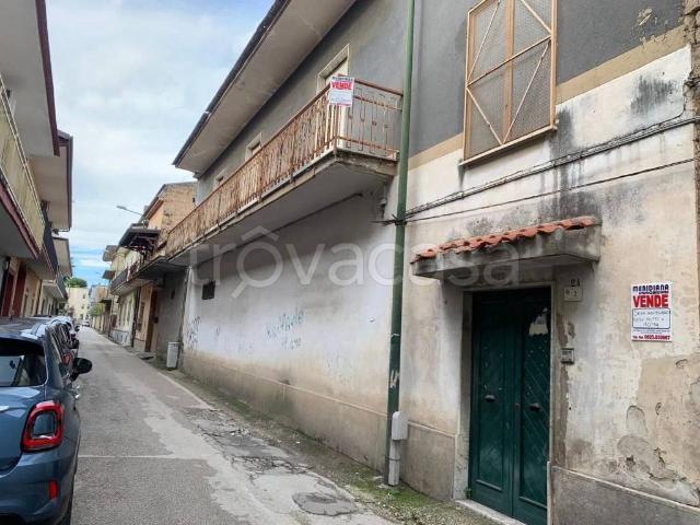 Appartamento in vendita a Marcianise viale Della Vittoria, 38