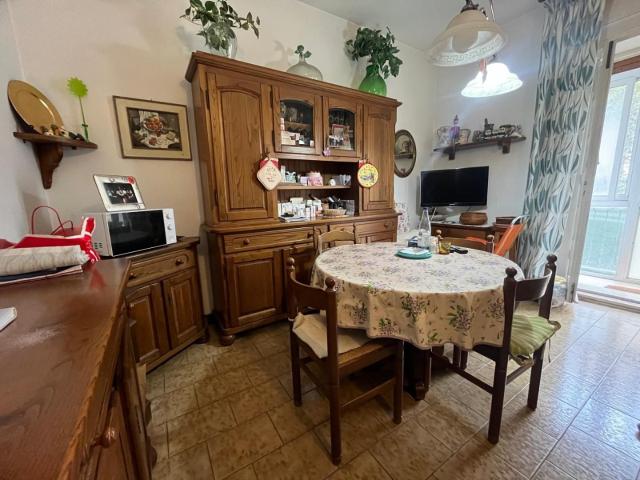 Appartamento in vendita a Marconi Livorno in Buono composto da 5vani