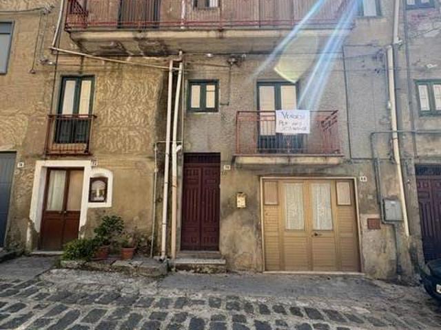 Appartamento in vendita a Marianopoli CL