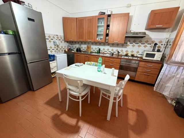 Appartamento in vendita a Marina di Carrara Carrara 116 mq Rif: 1424236
