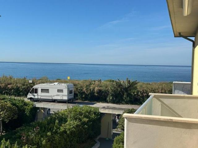 Appartamento in vendita a Marina di Carrara Carrara 40 mq Rif: 1410173