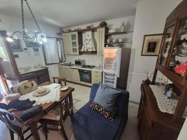 Appartamento in vendita a Marina di Carrara Carrara 50 mq Rif: 1413564