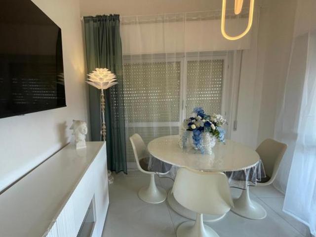 Appartamento in vendita a Marina di Carrara Carrara 51 mq Rif: 1423887