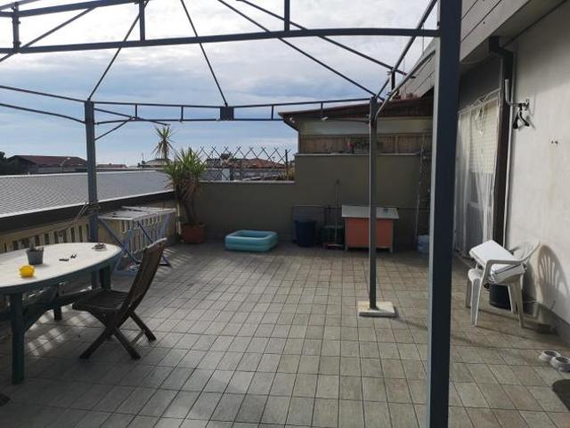Appartamento in vendita a Marina di Carrara Carrara 67 mq Rif: 1251964