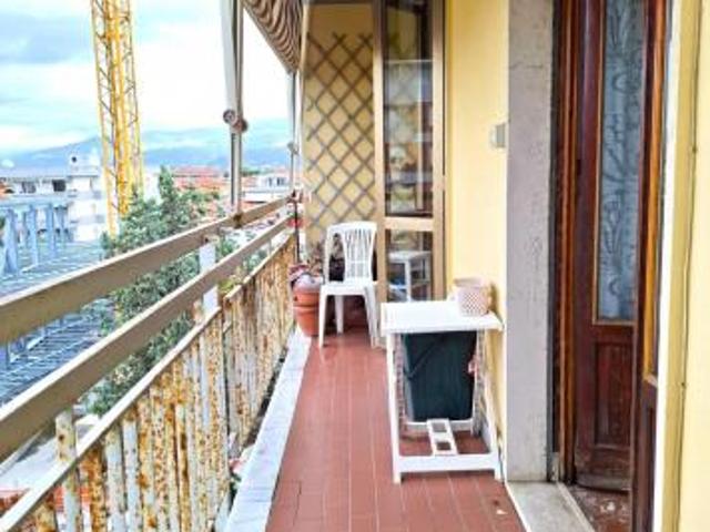 Appartamento in vendita a Marina di Carrara Carrara 80 mq Rif: 1403465