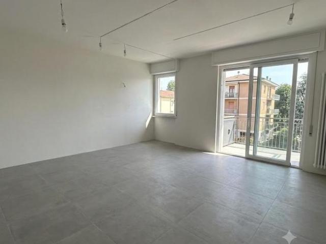 Appartamento in vendita a Marina di Carrara Carrara 82 mq Rif: 1428234