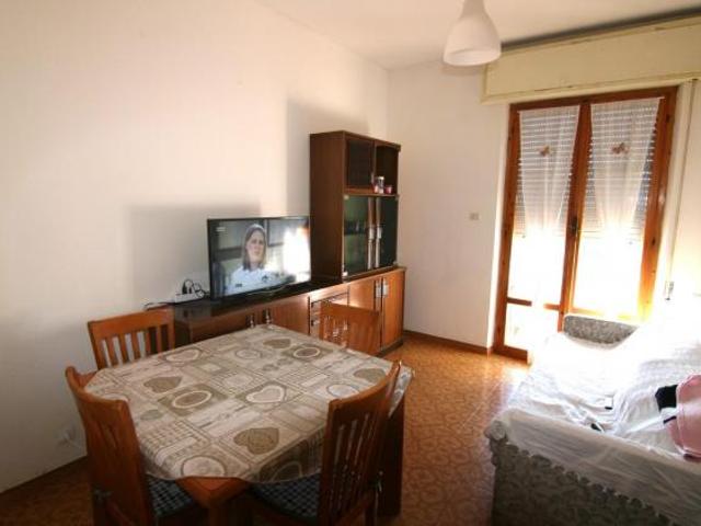 Appartamento in vendita a Marina di Carrara Carrara 90 mq Rif: 1250489