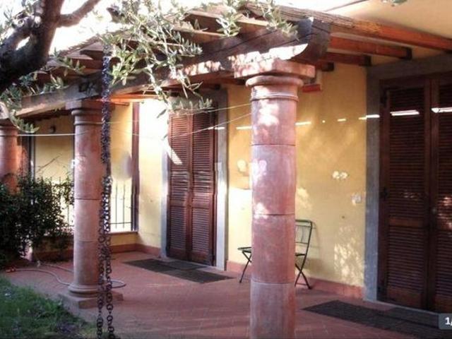 Appartamento in vendita a Marina di Massa Massa 80 mq Rif: 1338917