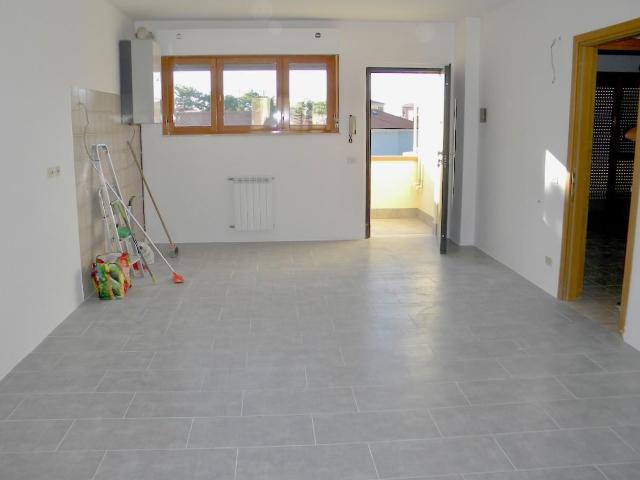 Appartamento in vendita a Marina di Pisa Pisa in Ottimo composto da 3vani