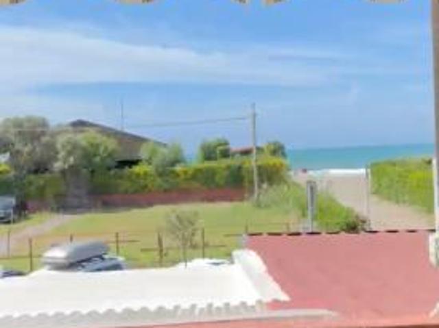 Appartamento in vendita a Marinella di Sarzana Sarzana 60 mq Rif: 1418514