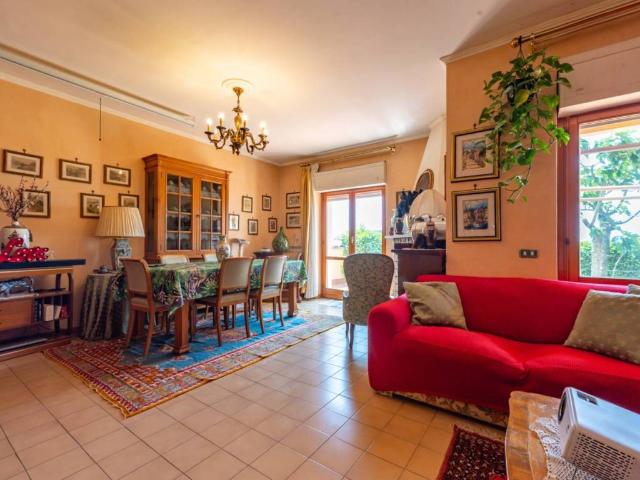 Appartamento in vendita a Marino RM