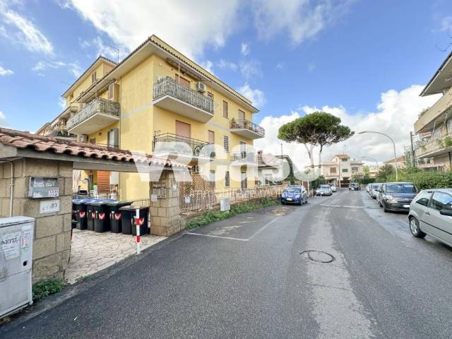 Appartamento in vendita a Marino RM