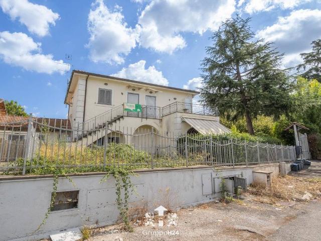 Appartamento in vendita a Marino RM