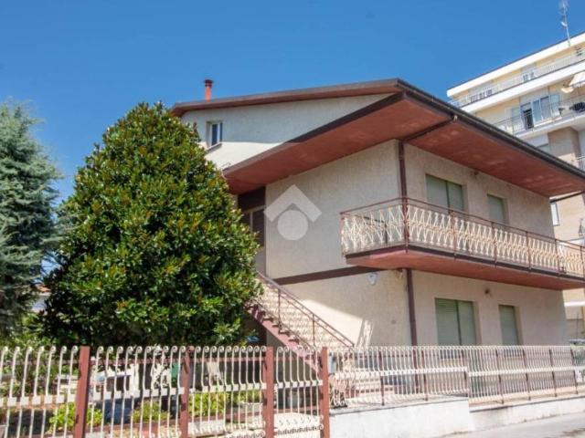 Appartamento in vendita a Martinsicuro via Pescara, 10