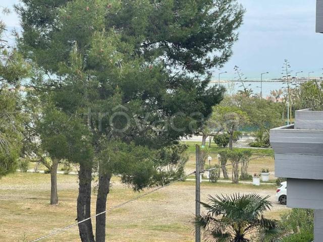Appartamento in vendita a Martinsicuro via Taormina, Villa Rosa