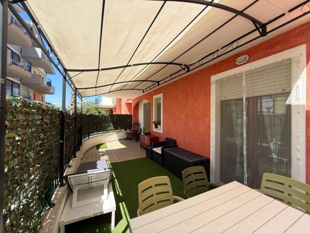 Appartamento in vendita a Martinsicuro, Zona Mare