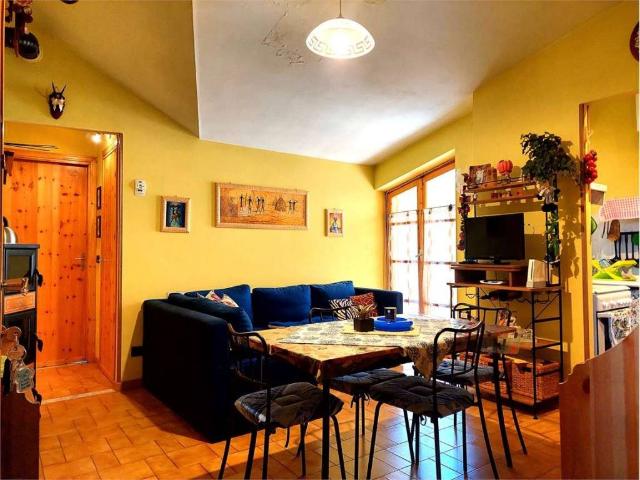 Appartamento in vendita a Mendatica IM