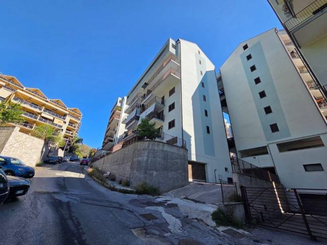 Appartamento in vendita a Messina ME