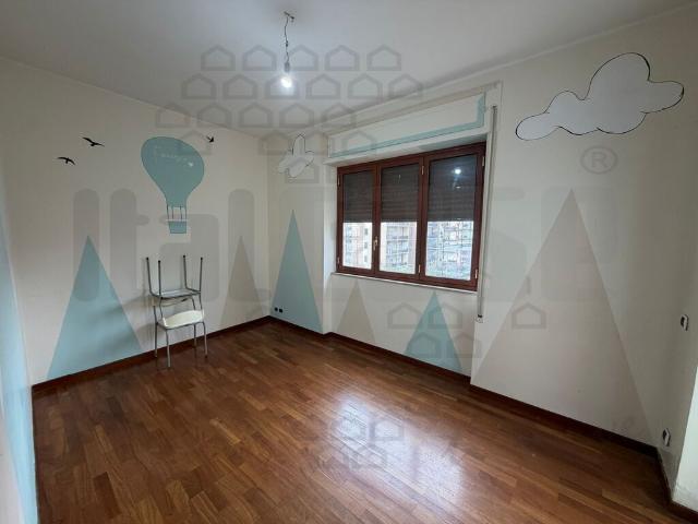 APPARTAMENTO in VENDITA a MESSINA MESSINA di 5 vani