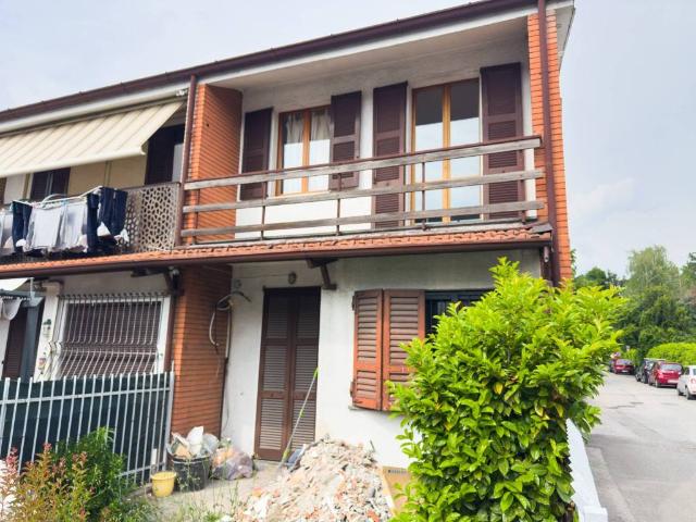Appartamento in vendita a Merate LC