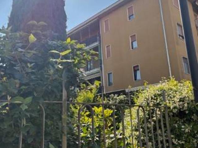 Appartamento in vendita a Merate LC