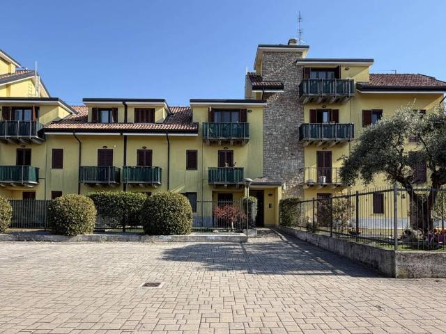 Appartamento in vendita a Mezzago MB