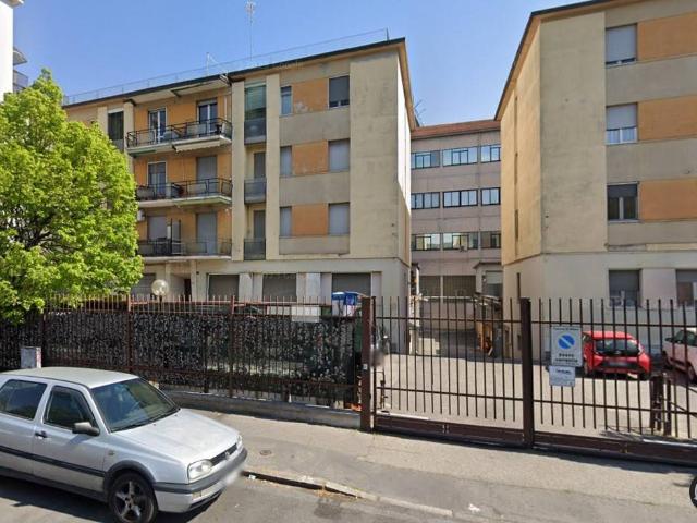 Appartamento in vendita a Milano, Udine
