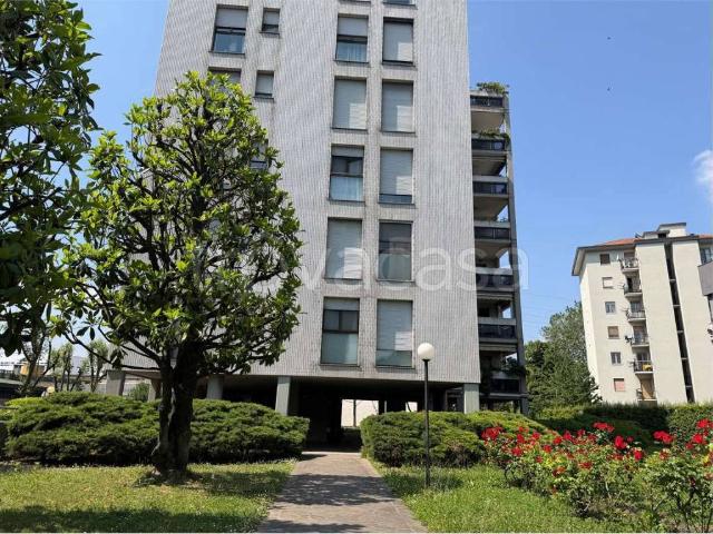 Appartamento in vendita a Milano via cassano d adda