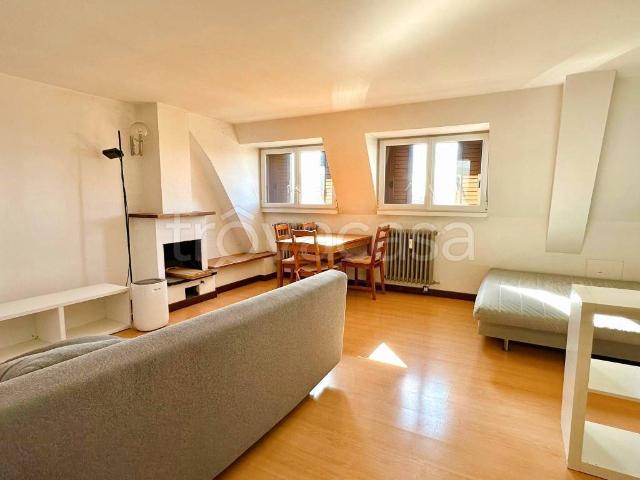 Appartamento in vendita a Milano via Alessandro Arosio, 4, San Siro