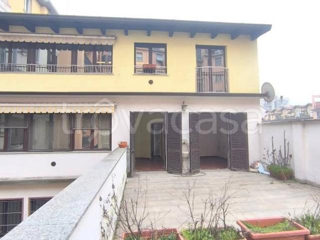 Appartamento in vendita a Milano via Gallura, 11, Ripamonti