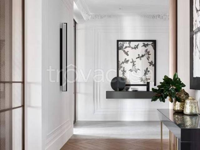 Appartamento in vendita a Milano via dell'Annunciata, Brera