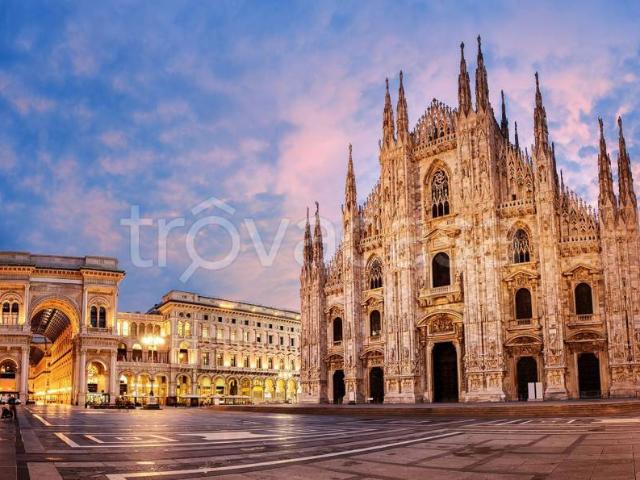 Appartamento in vendita a Milano via Filodrammatici, Scala Manzoni