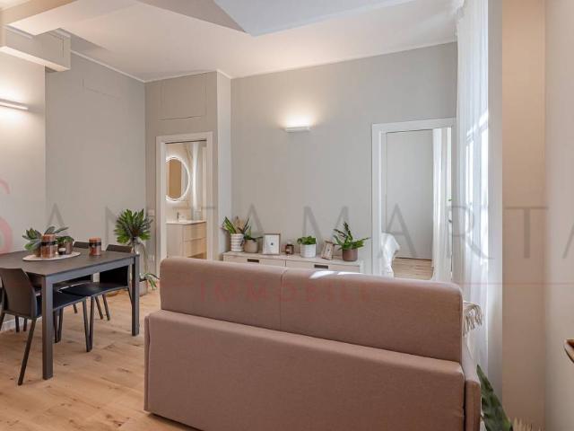 Appartamento in vendita a Milano via Francesco Primaticcio, Bande Nere