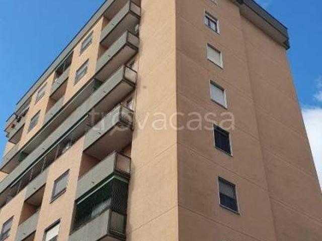Appartamento in vendita a Milano via Mar Nero, 12, Bisceglie