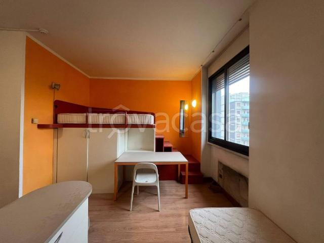 Appartamento in vendita a Milano via Maria Montessori, 14, Quartiere Forlanini