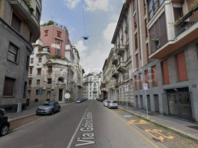 Appartamento in vendita a Milano via Michele Barozzi, Palestro