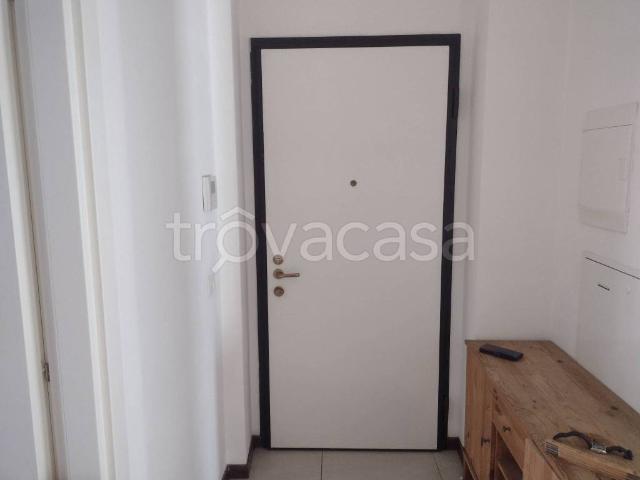 Appartamento in vendita a Milano via Mincio, Corvetto