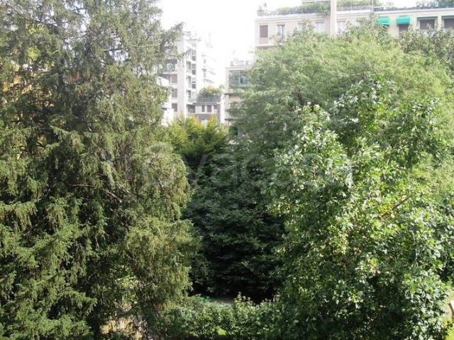Appartamento in vendita a Milano via Pietro Mascagni, Palestro
