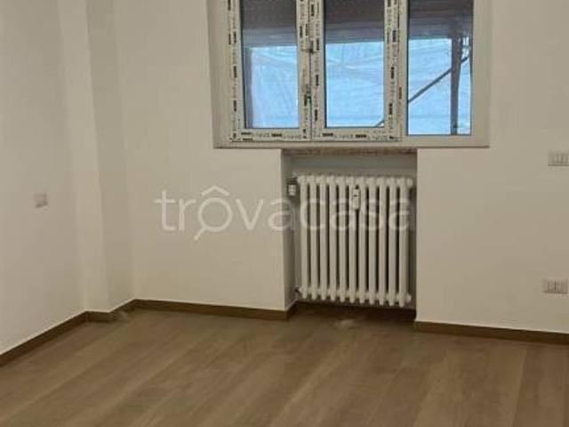 Appartamento in vendita a Milano via Teano, 9, Comasina