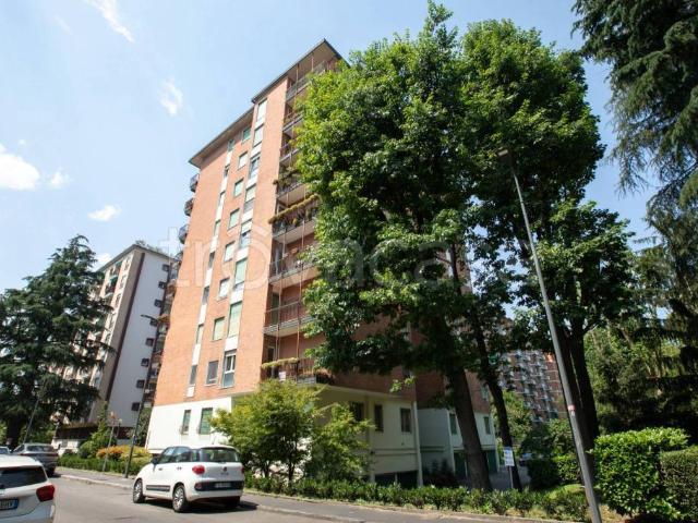 Appartamento in vendita a Milano via Venezuela, 5, Gallaratese