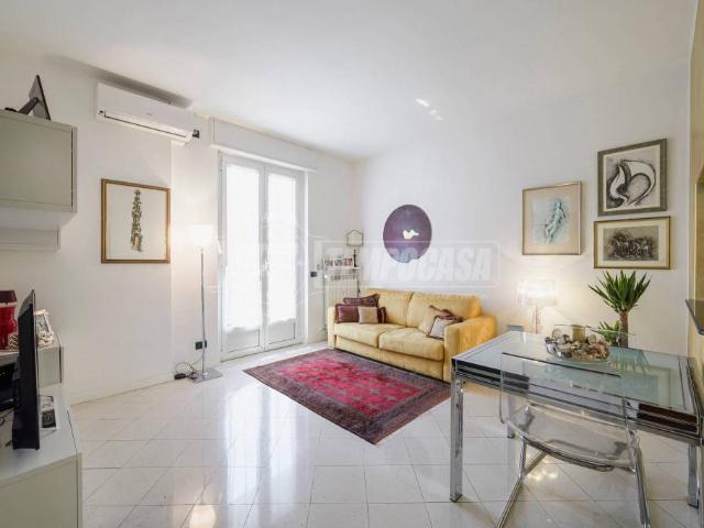 Appartamento in vendita a Milano viale Col di Lana, 6, Corso San Gottardo