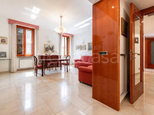 Appartamento in vendita a Milano, Farini