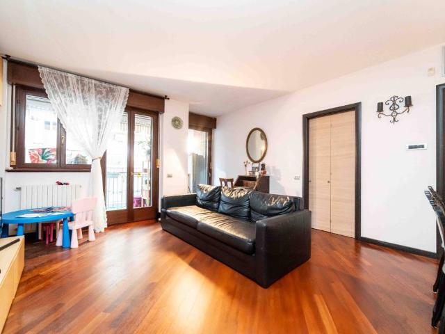 Appartamento in vendita a Milano MI