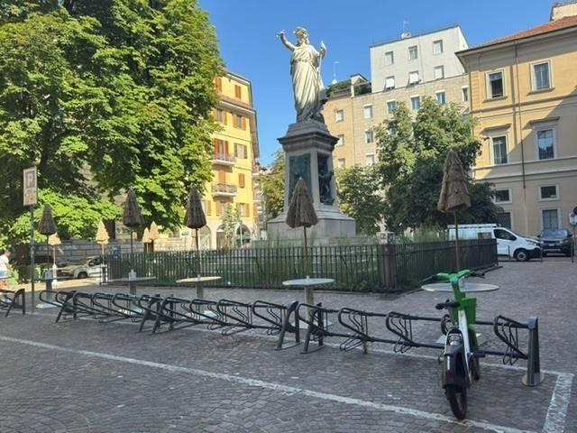 Appartamento in vendita a Milano MI