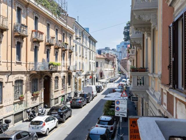Appartamento in vendita a Milano MI