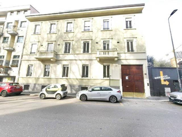 Appartamento in vendita a Milano MI