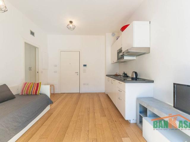 Appartamento in vendita a Milano MI