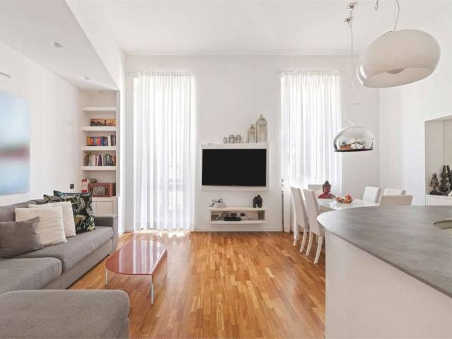 Appartamento in vendita a Milano MI