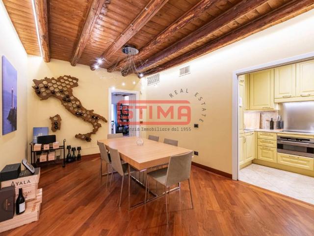 Appartamento in vendita a Milano MI